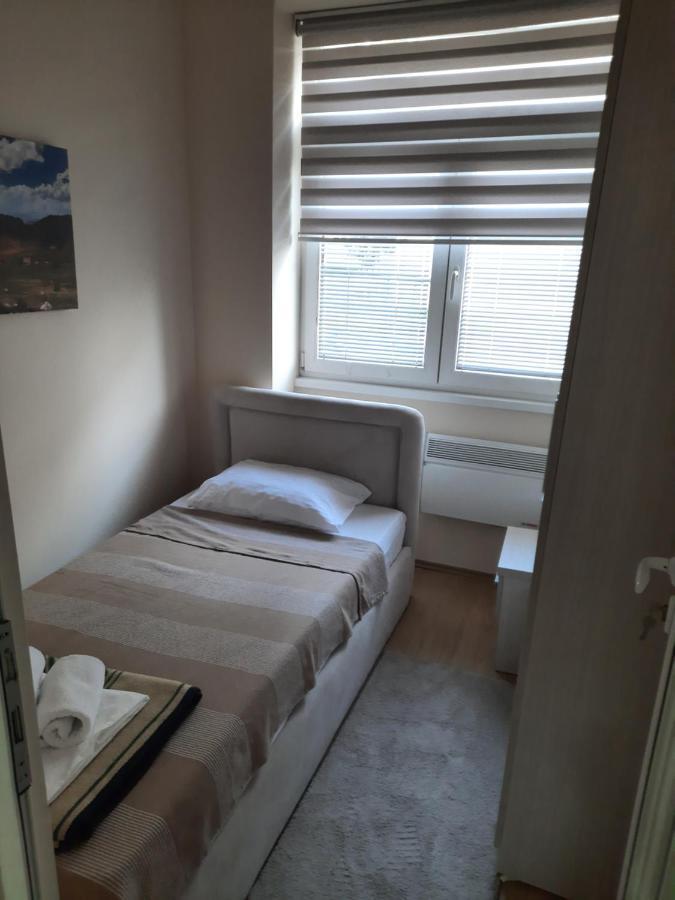 Apartman Karadjordje 2 ベオグラード エクステリア 写真
